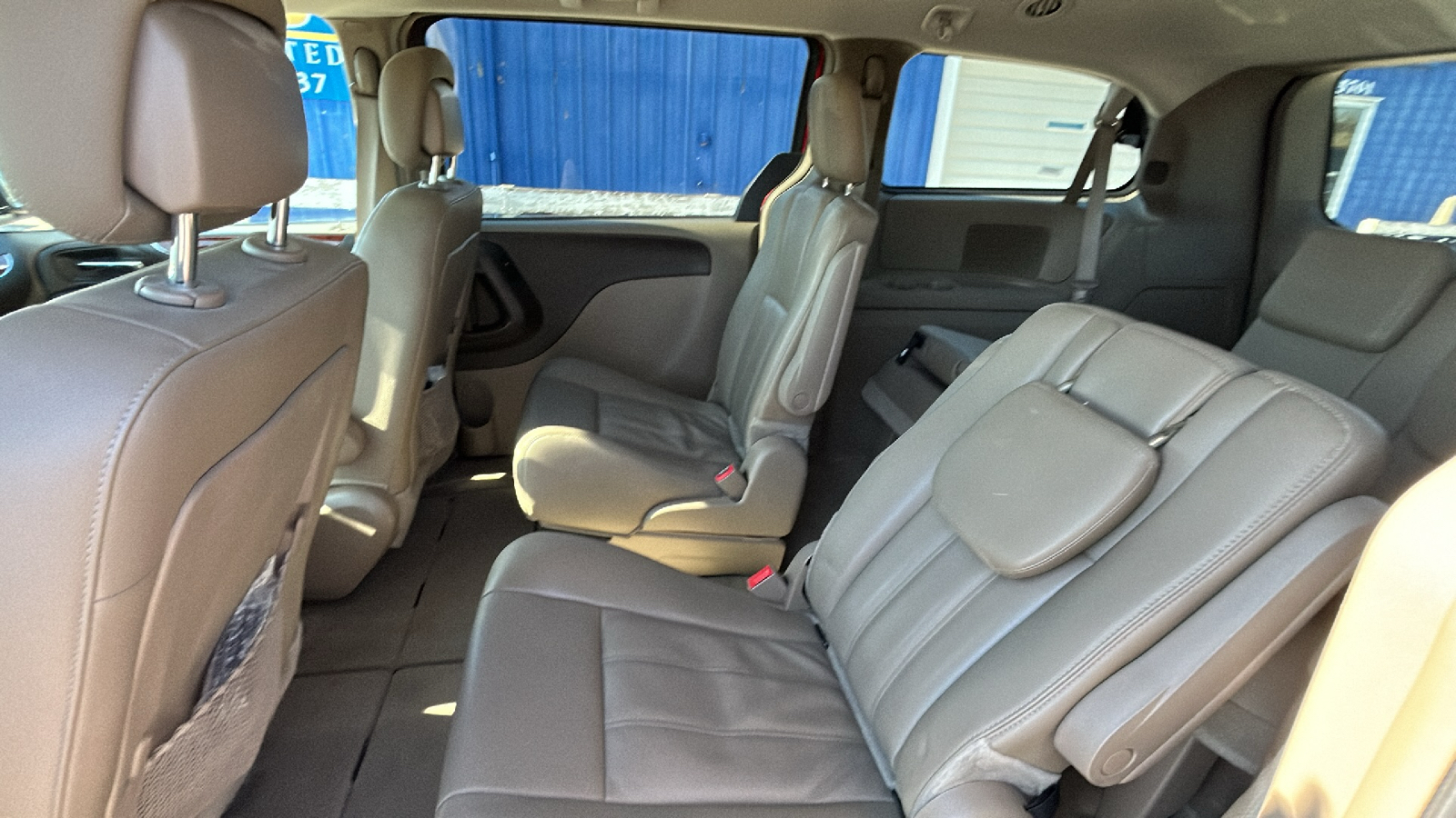 2016 Chrysler Town & Country TOURING 18