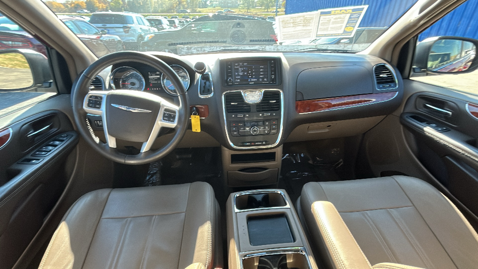 2016 Chrysler Town & Country TOURING 19