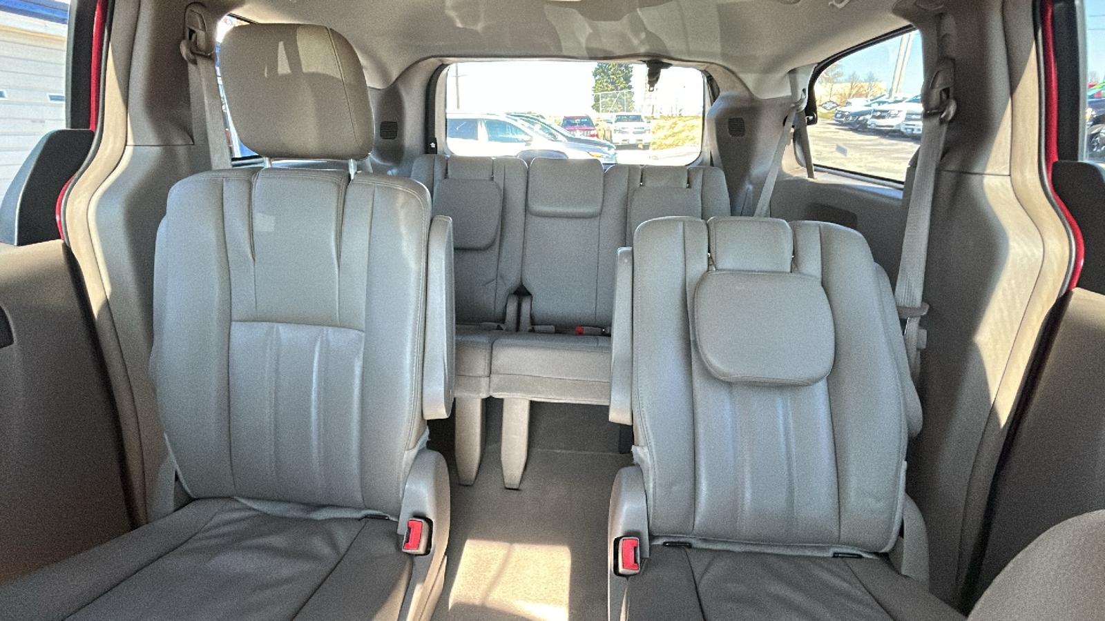 2016 Chrysler Town & Country TOURING 43