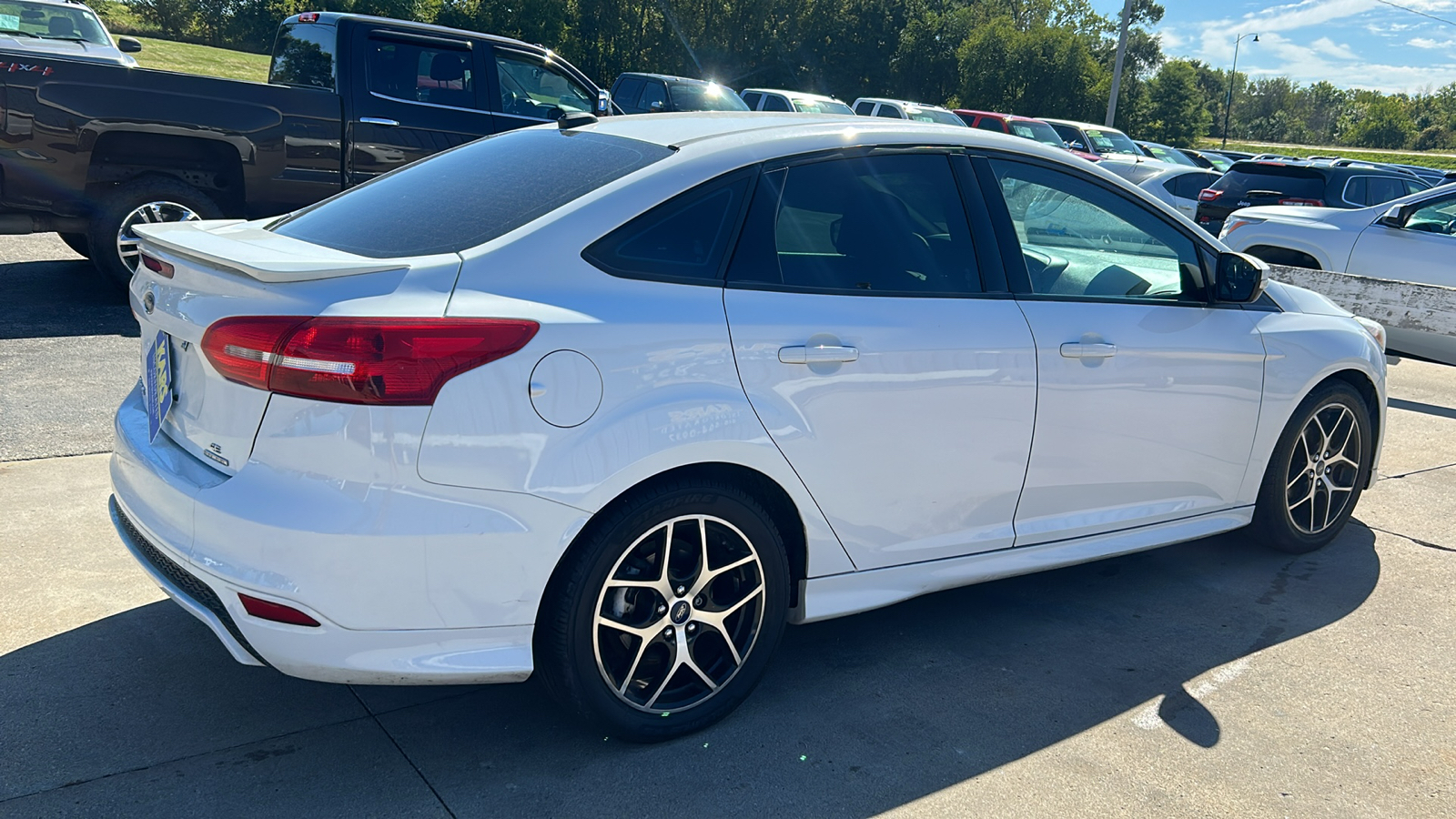 2016 Ford Focus SE 6