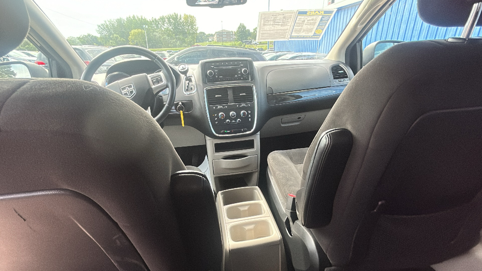 2016 Dodge Grand Caravan SE 21