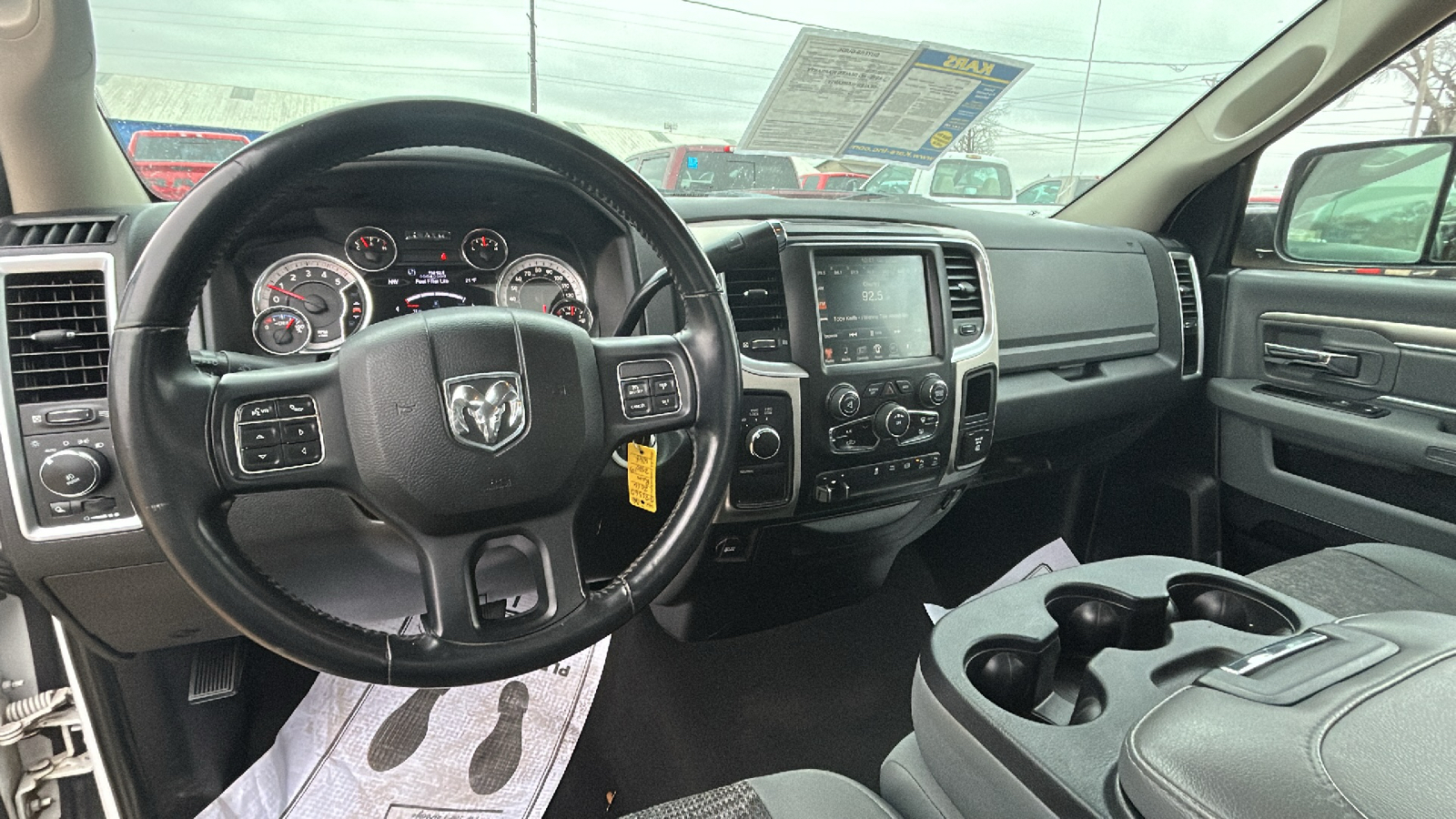 2016 Ram 2500 SLT 4WD Regular Cab 30