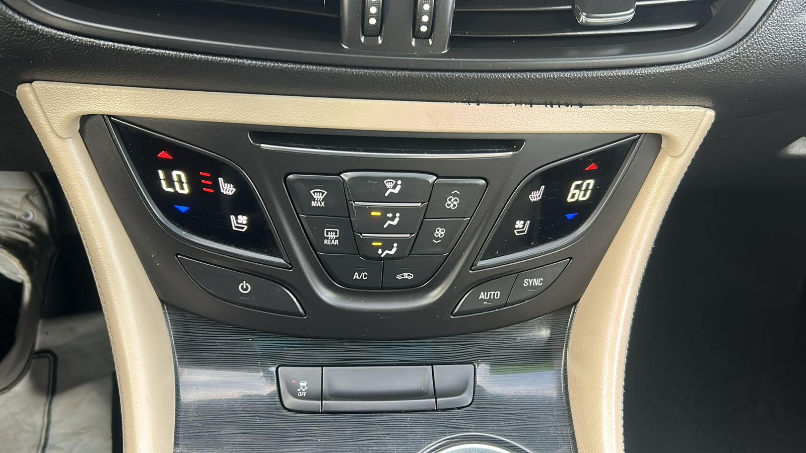 2016 Buick Envision PREMIUM 32