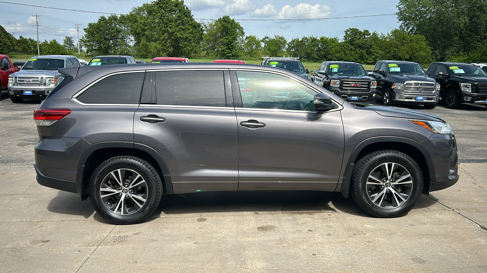 2017 Toyota Highlander LE AWD 5