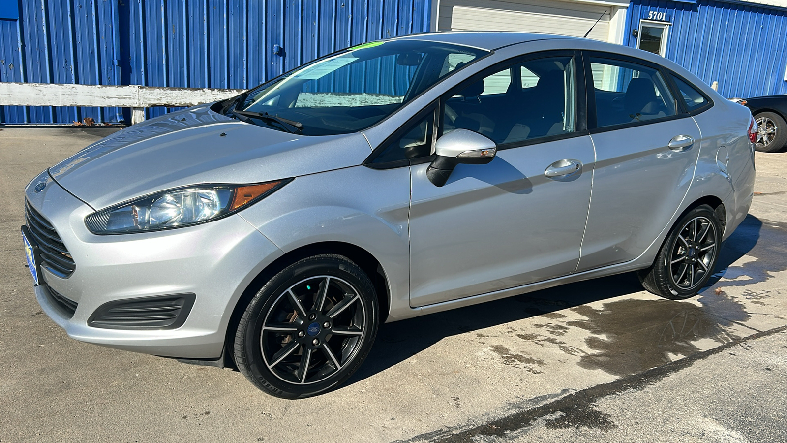 2017 Ford Fiesta SE 2