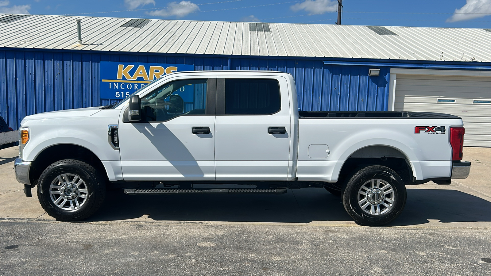 2017 Ford F-250 SUPER DUTY 4WD Crew Cab 1