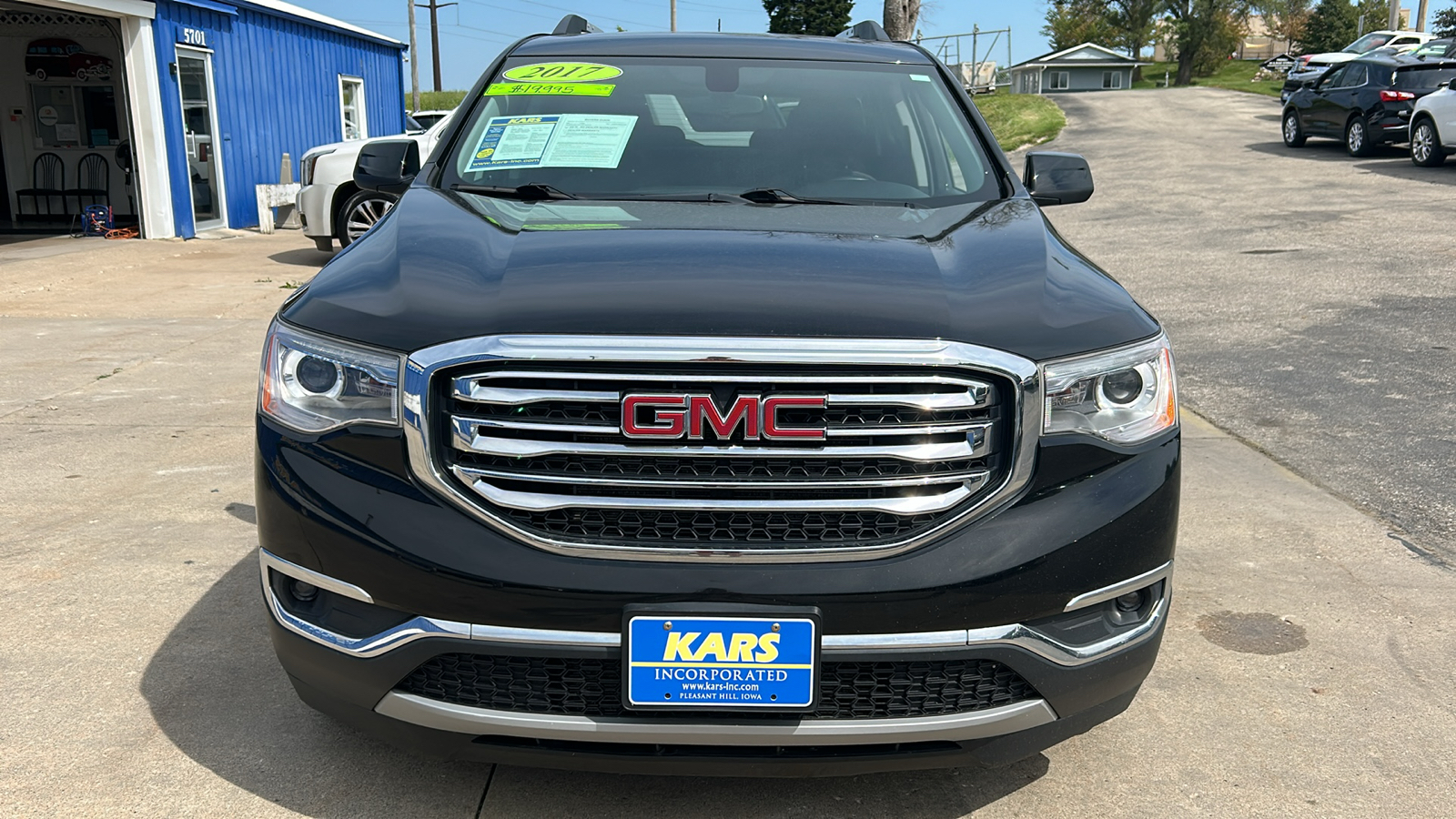 2017 GMC Acadia SLE 3