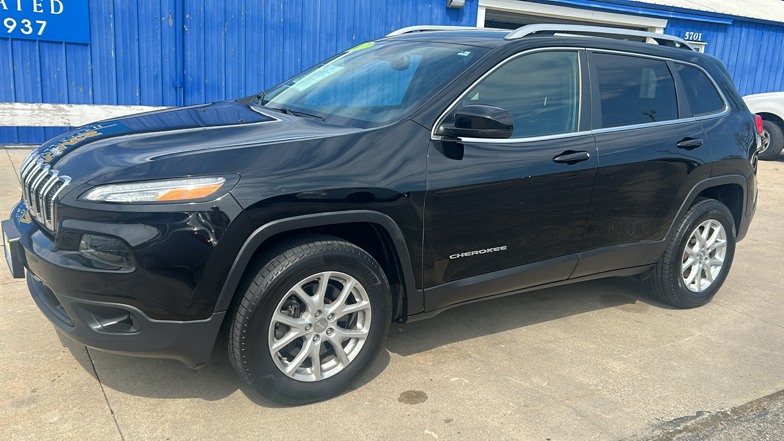 2017 Jeep Cherokee LATITUDE 2