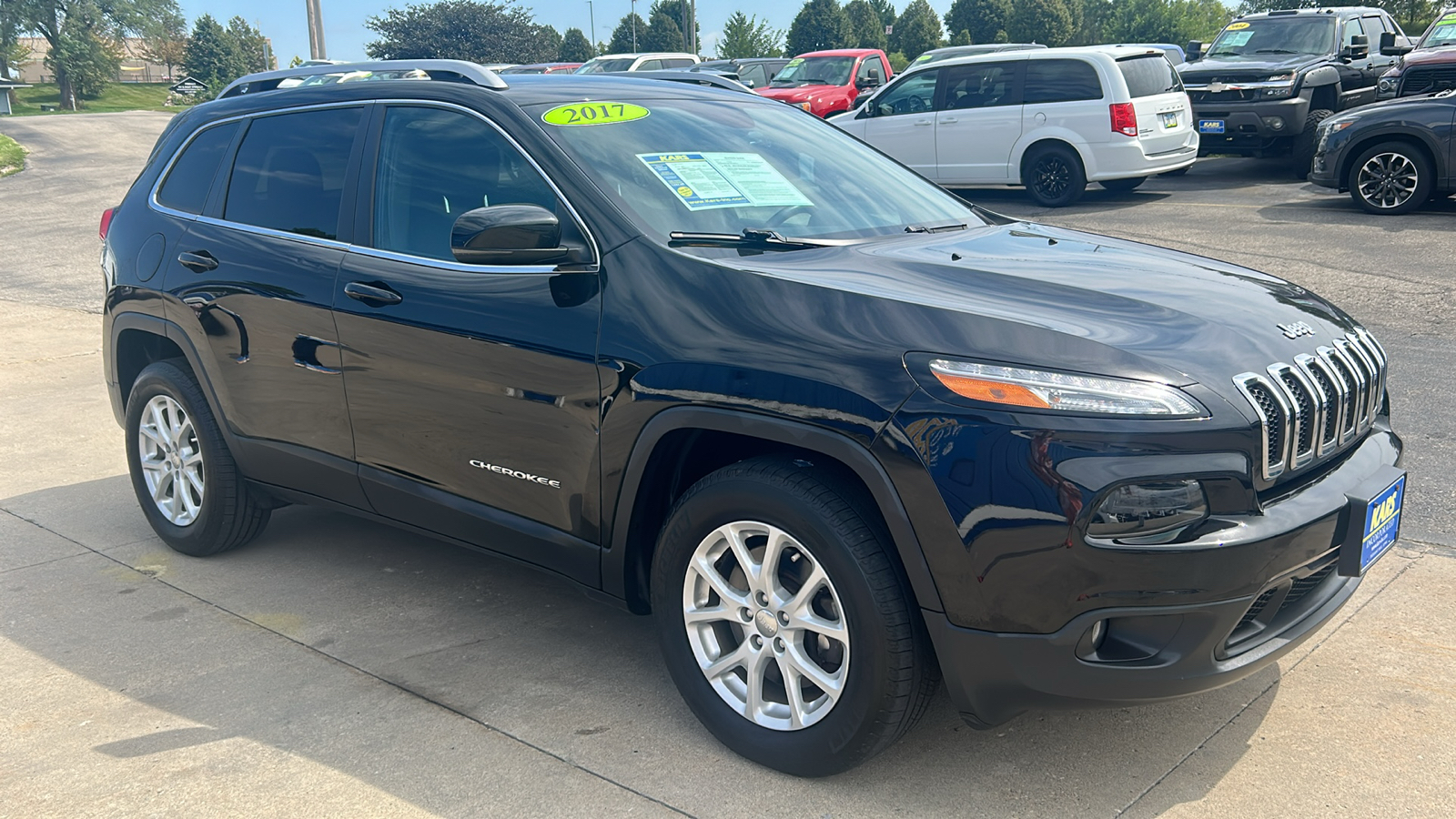 2017 Jeep Cherokee LATITUDE 4