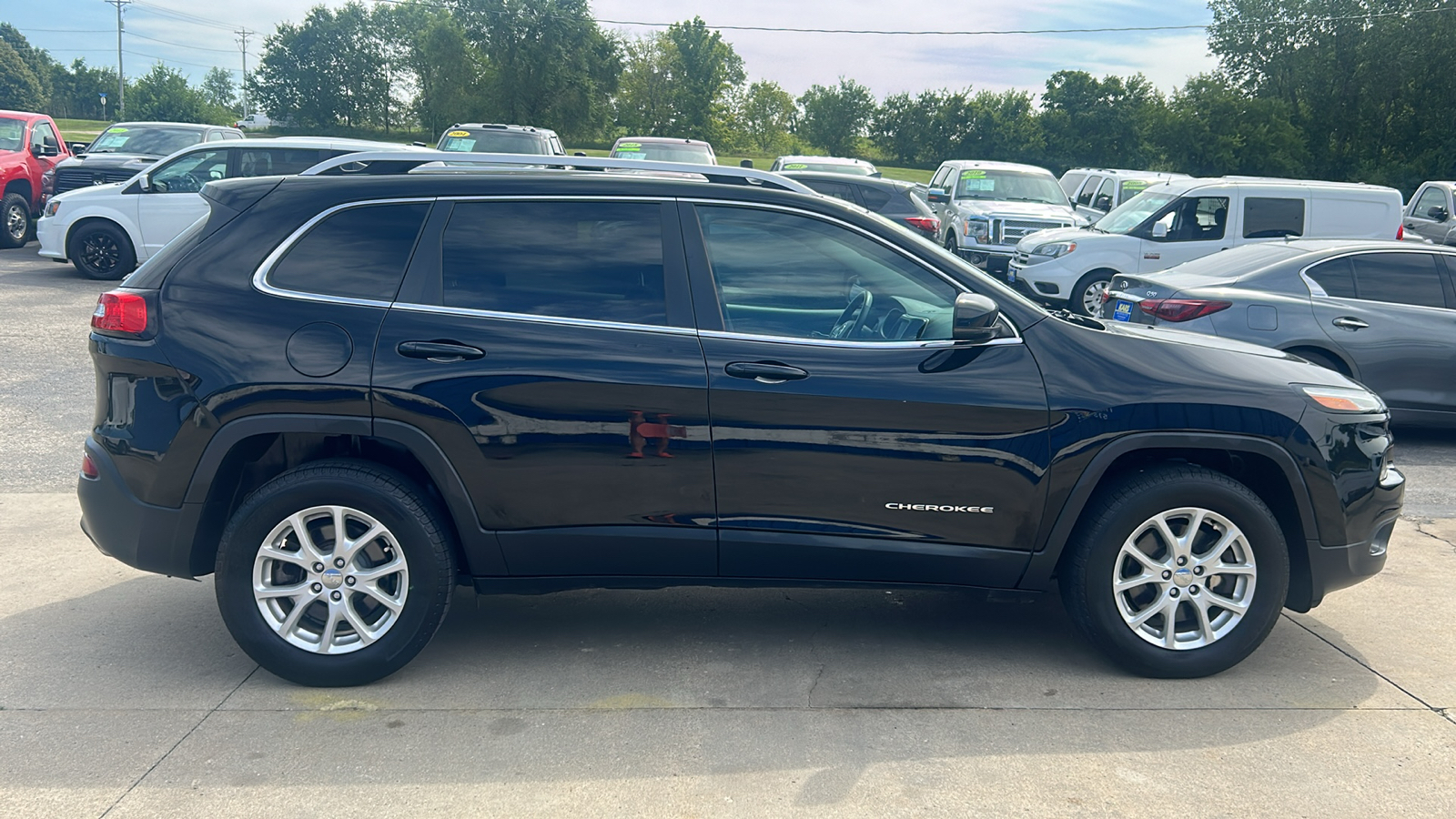 2017 Jeep Cherokee LATITUDE 5