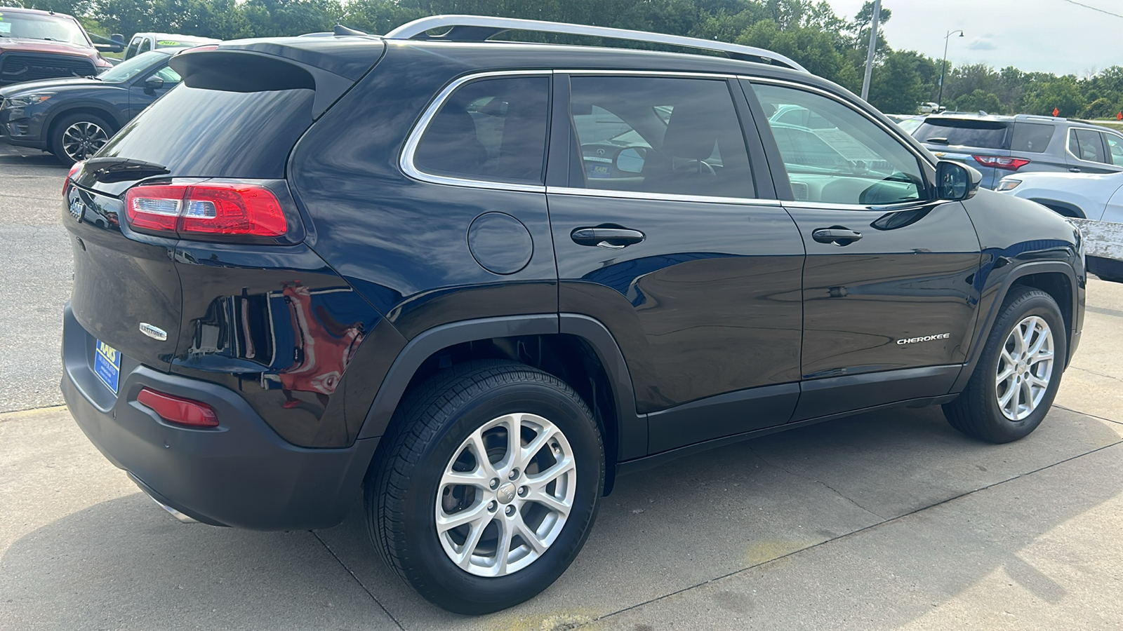 2017 Jeep Cherokee LATITUDE 6