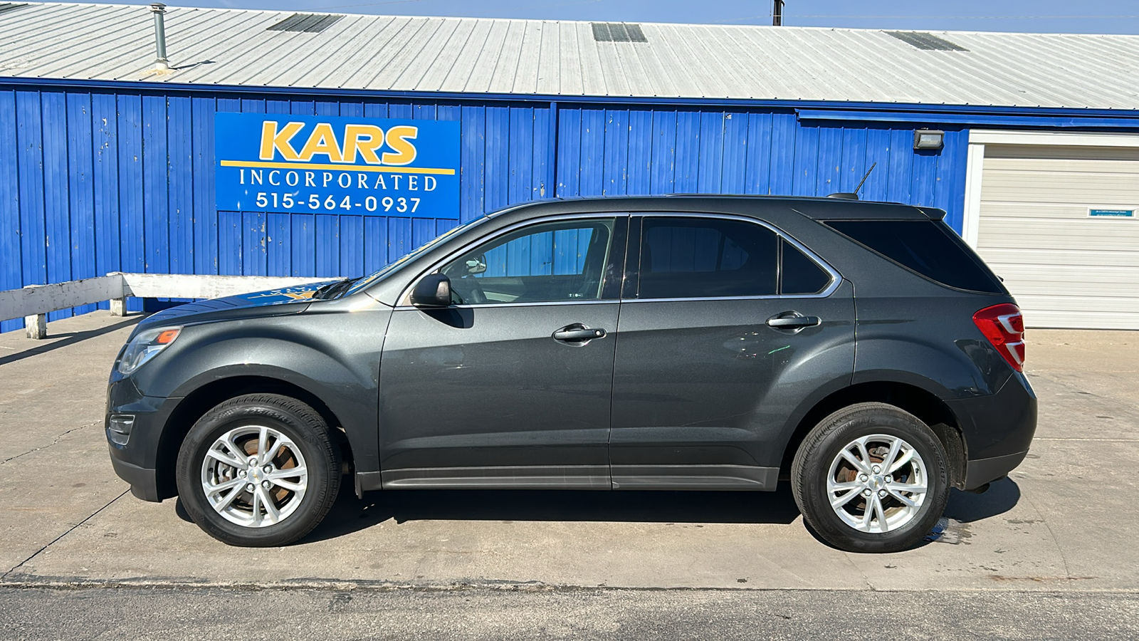 2017 Chevrolet Equinox LS AWD 1