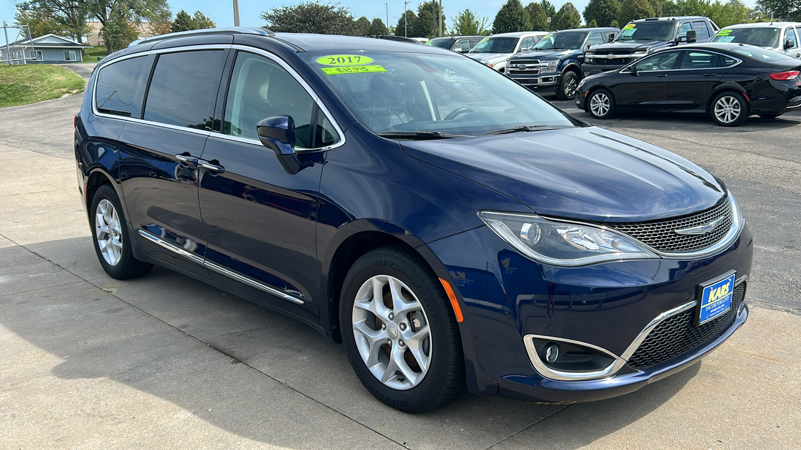 2017 Chrysler Pacifica TOURING L PLUS 4