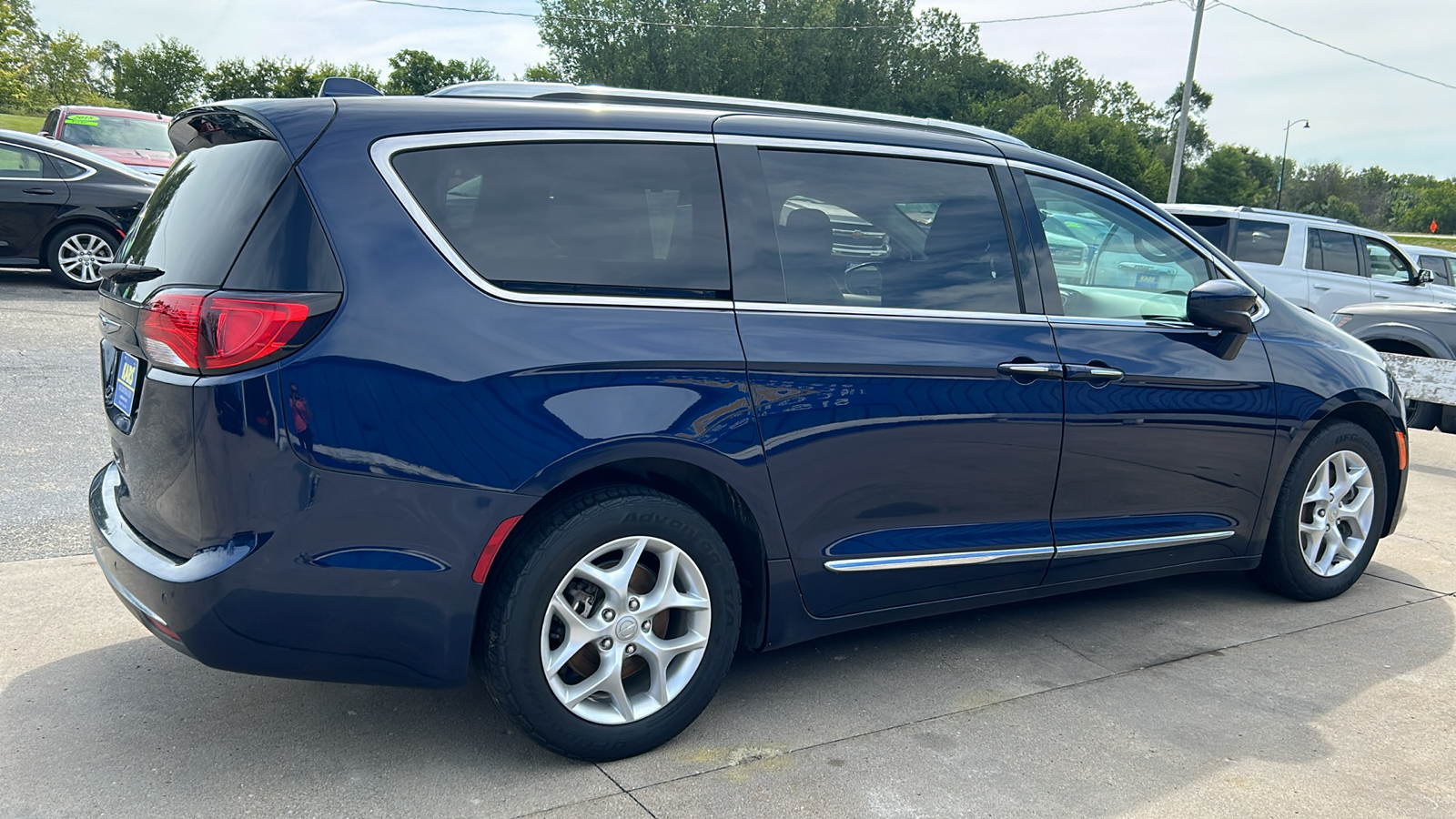 2017 Chrysler Pacifica TOURING L PLUS 6