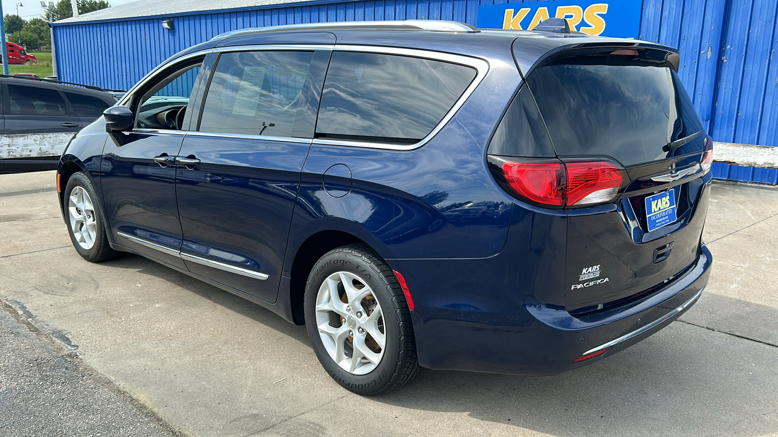 2017 Chrysler Pacifica TOURING L PLUS 8