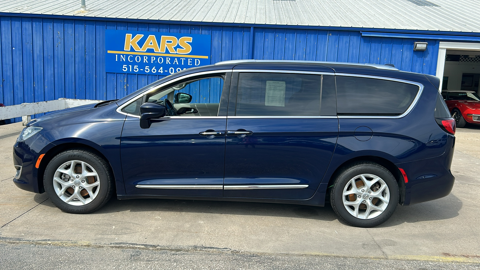 2017 Chrysler Pacifica TOURING L PLUS 9