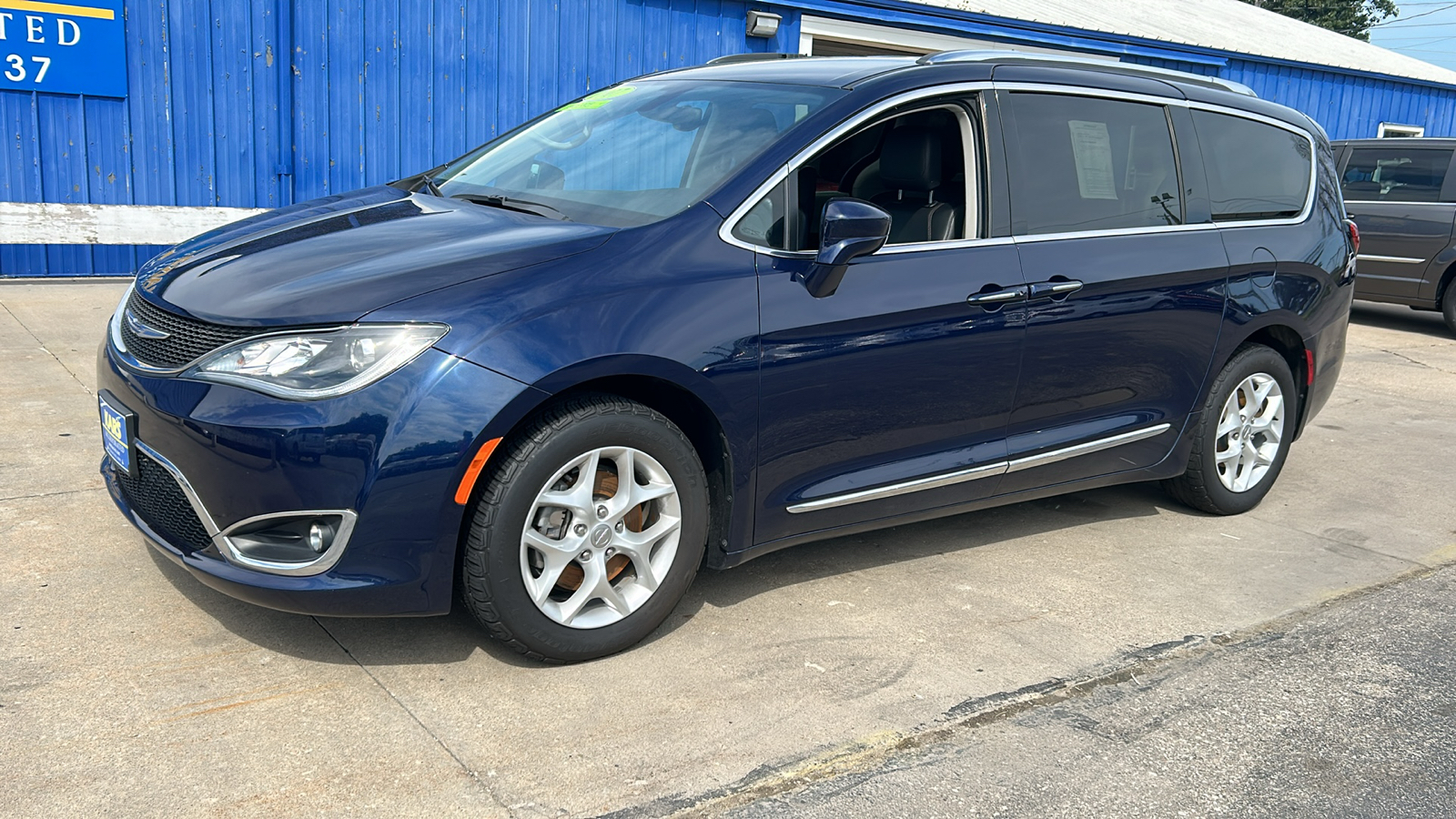 2017 Chrysler Pacifica TOURING L PLUS 10