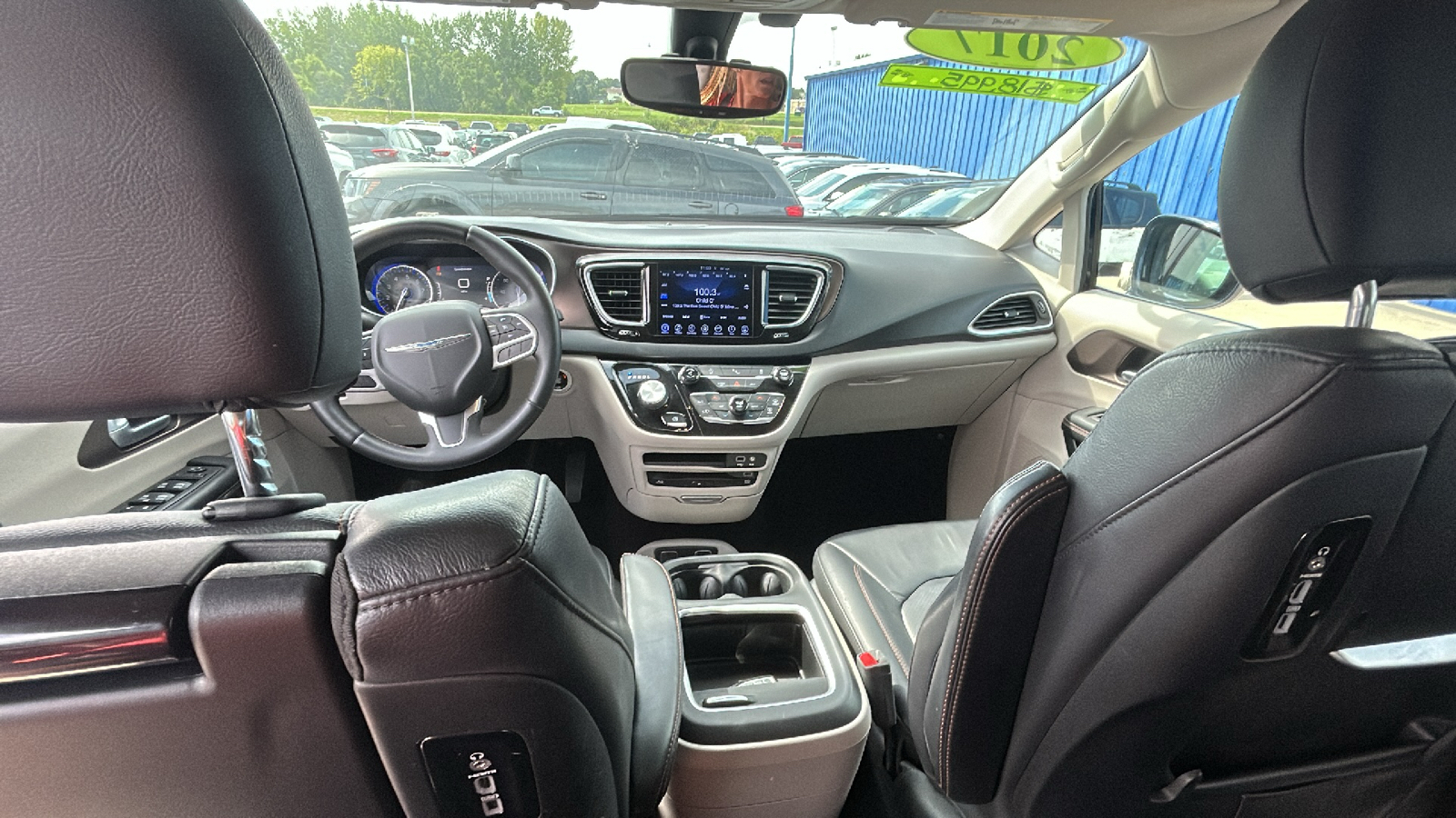 2017 Chrysler Pacifica TOURING L PLUS 22