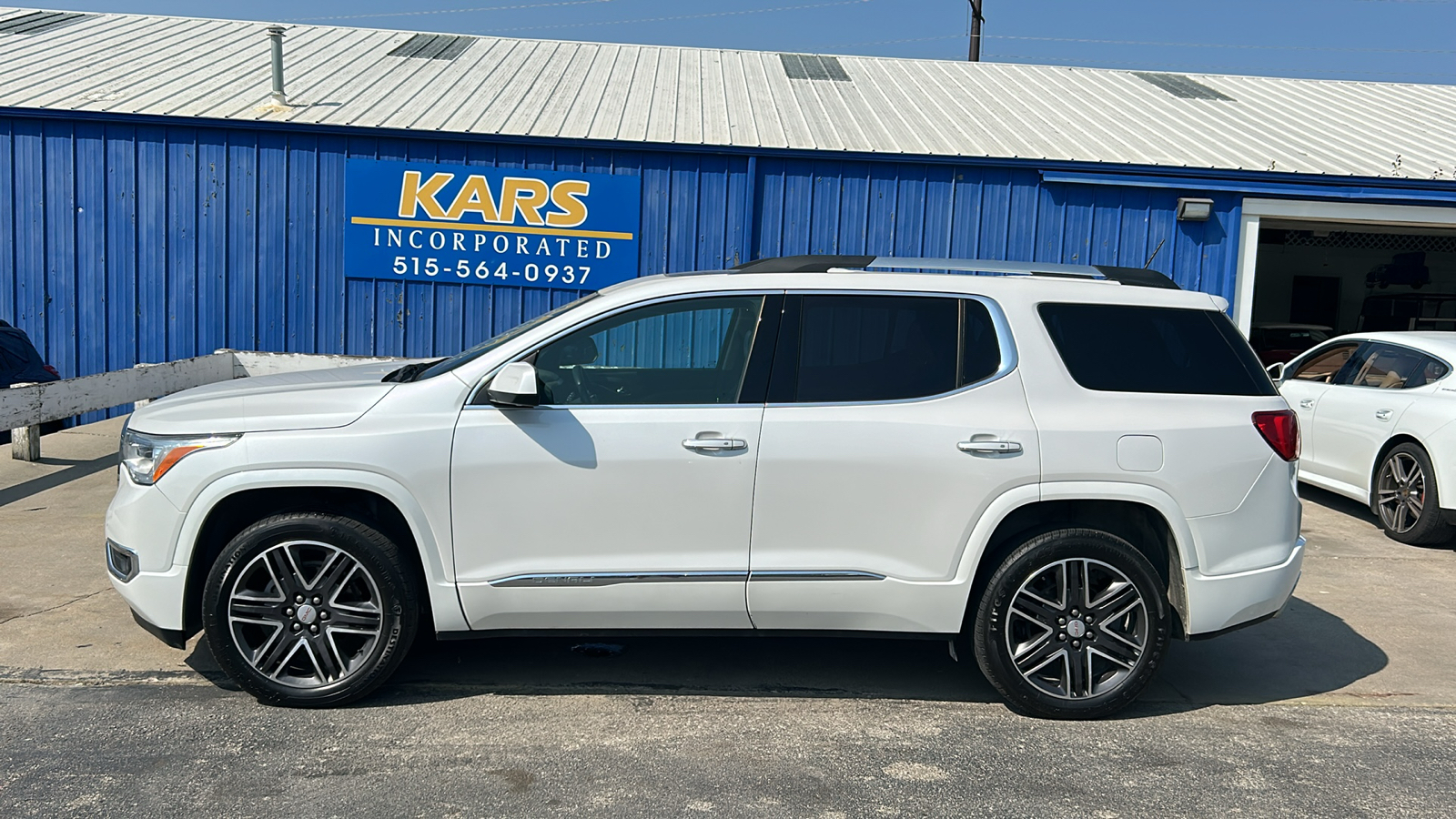 2017 GMC Acadia DENALI AWD 1