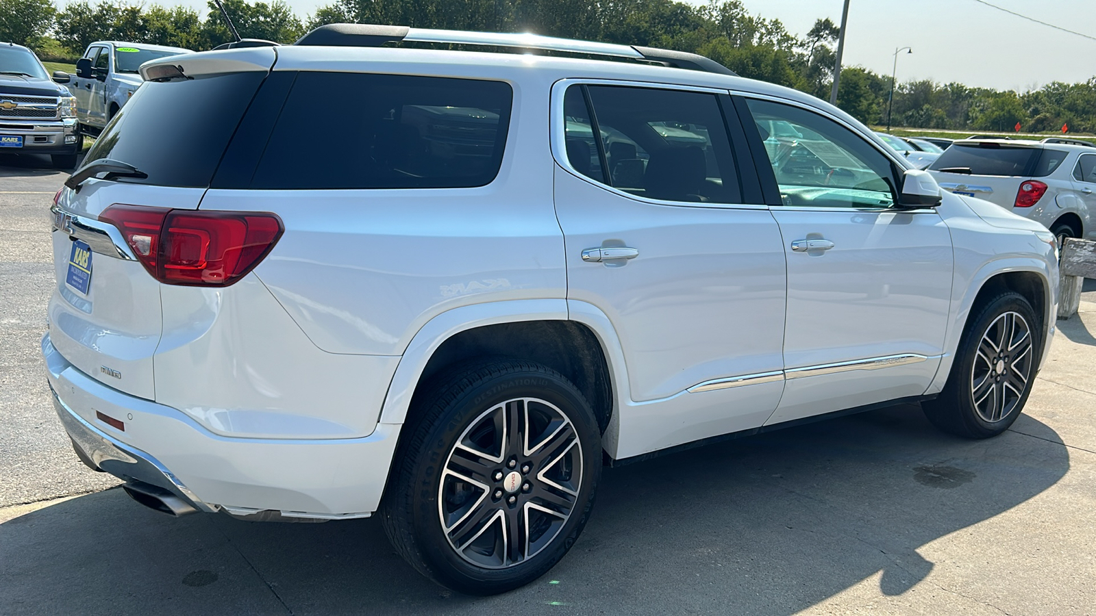 2017 GMC Acadia DENALI AWD 6