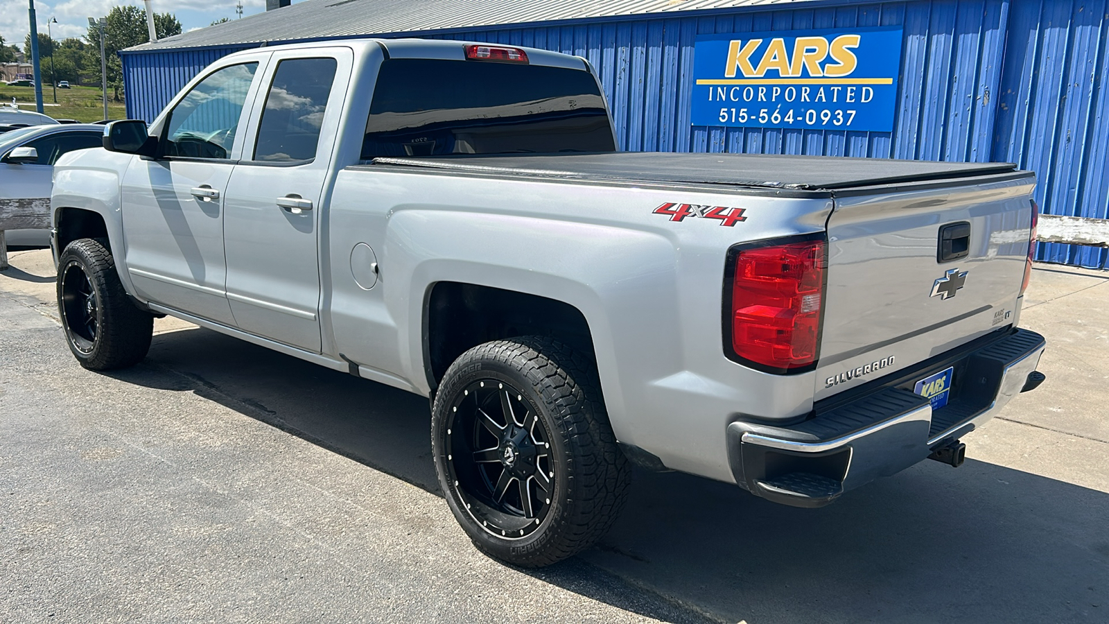 2018 Chevrolet Silverado 1500 LT 4WD 8