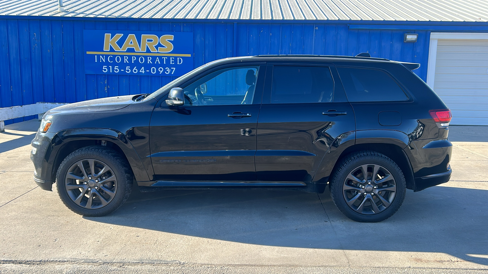 2018 Jeep Grand Cherokee Overland 1