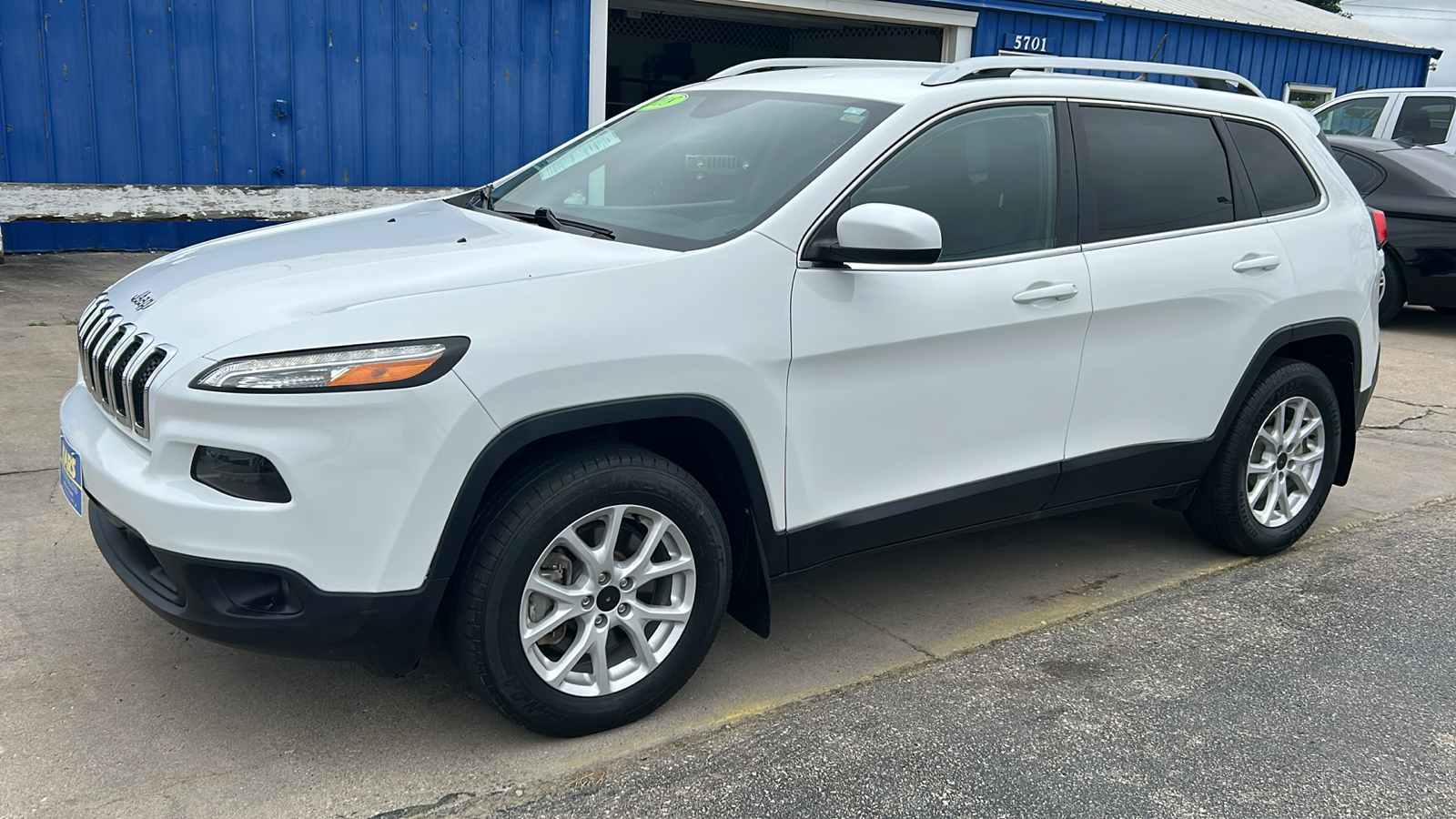 2018 Jeep Cherokee LATITUDE 2