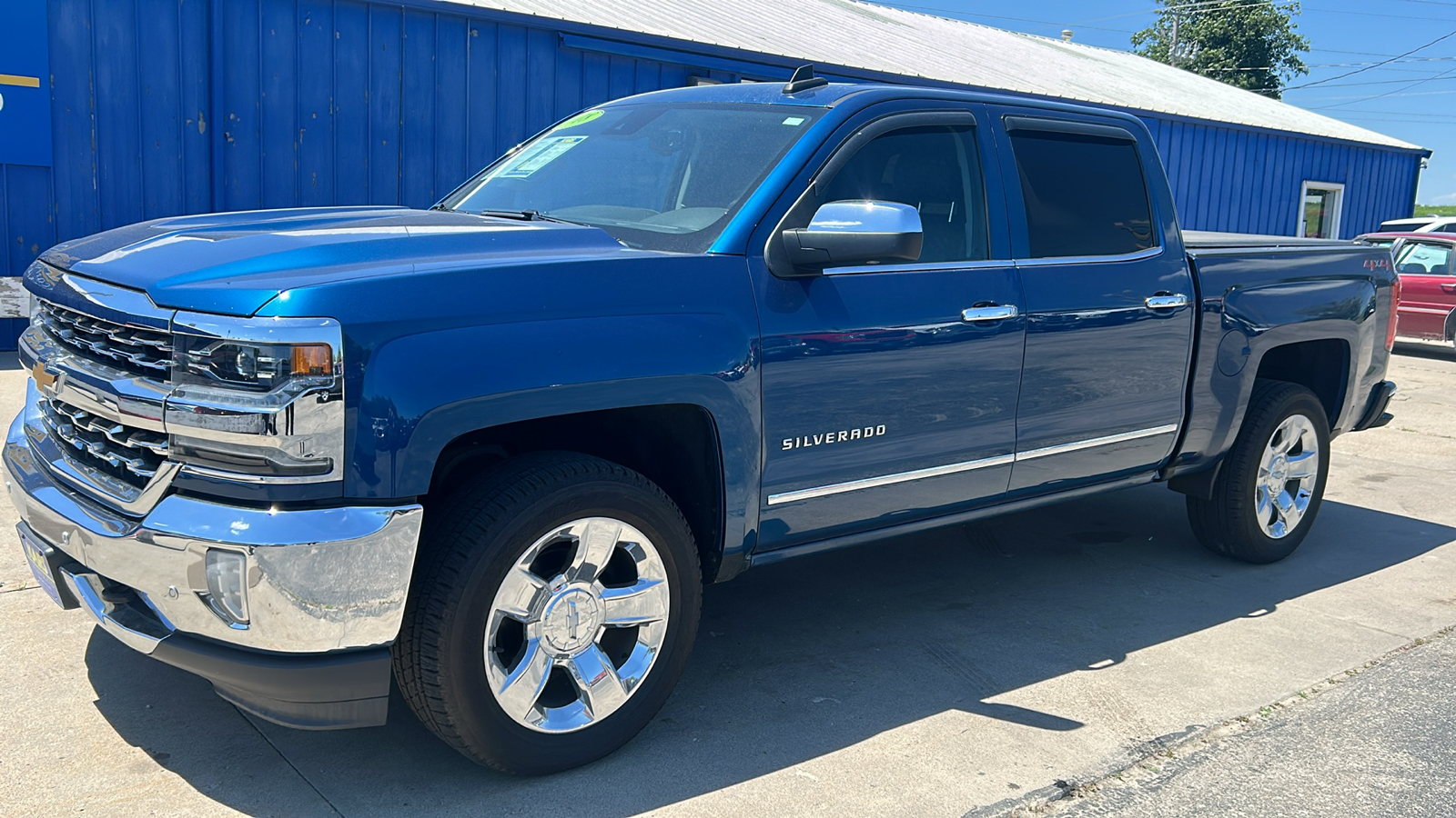 2018 Chevrolet Silverado 1500 LTZ 4WD Crew Cab 2