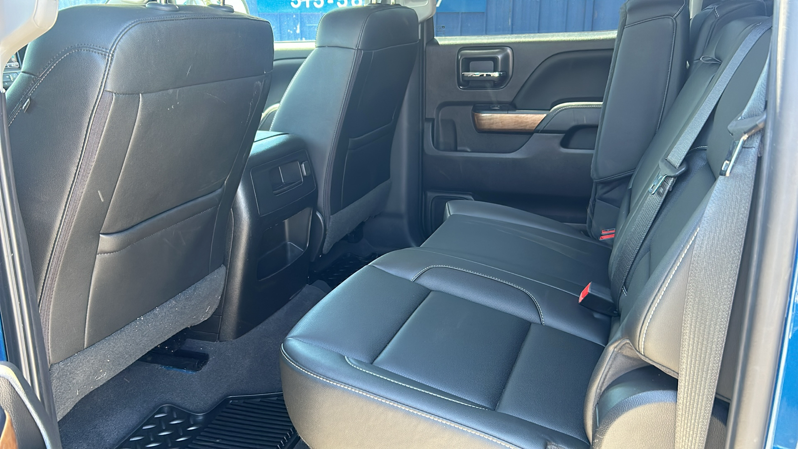 2018 Chevrolet Silverado 1500 LTZ 4WD Crew Cab 11
