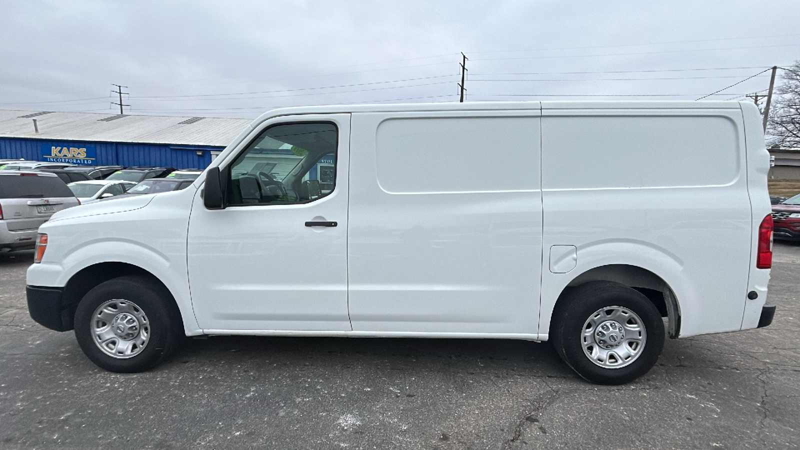 2019 Nissan NV Cargo 2500 S 1