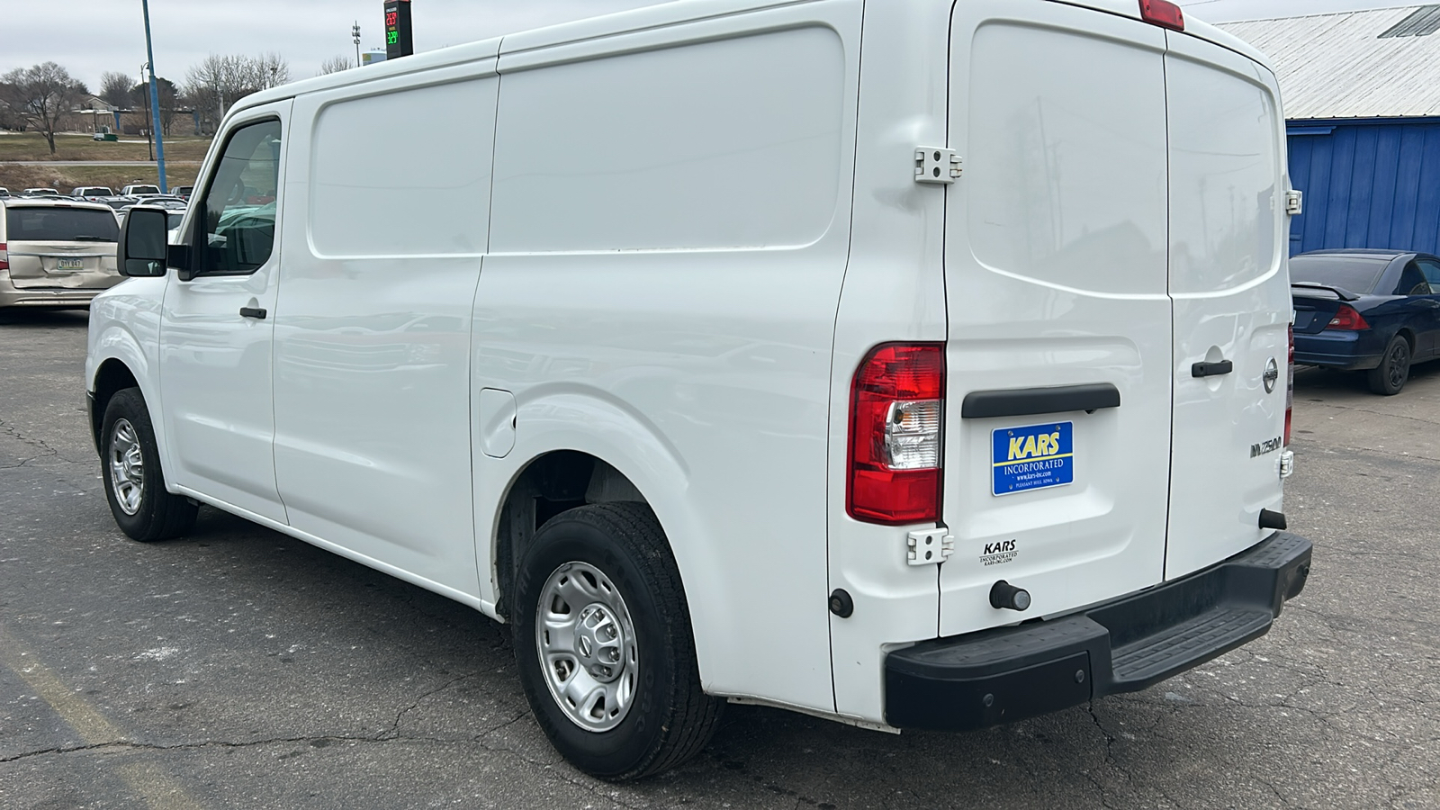 2019 Nissan NV Cargo 2500 S 8