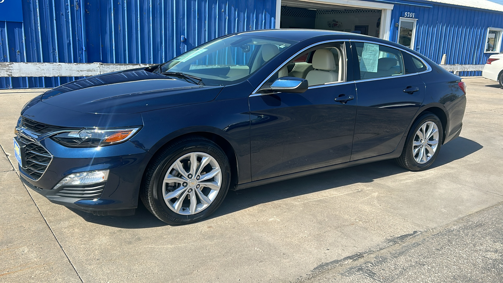 2019 Chevrolet Malibu LT 2