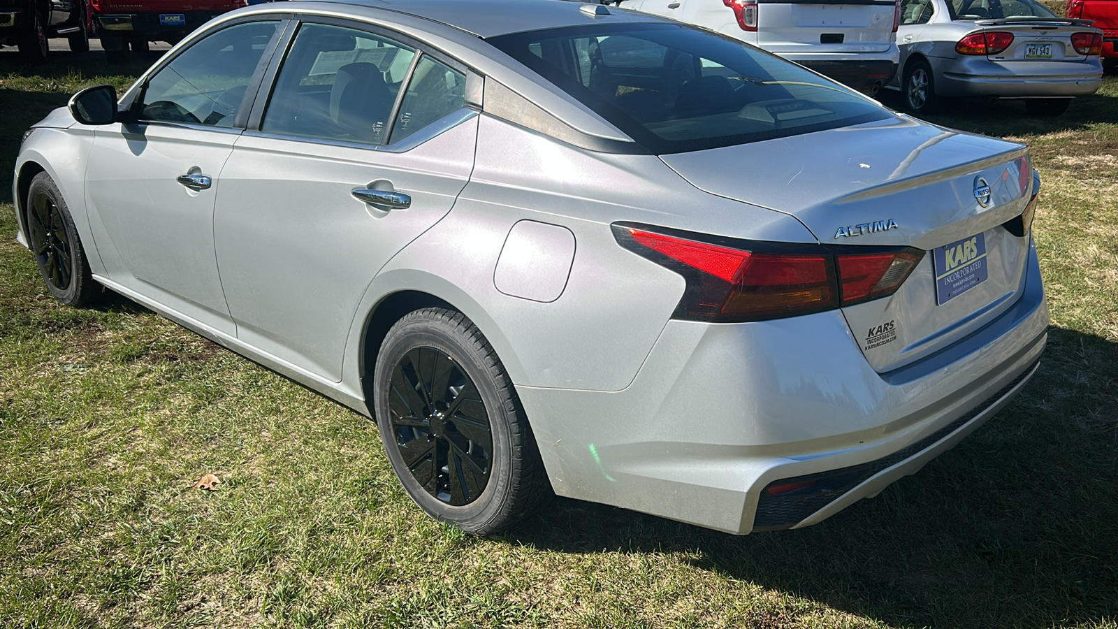 2019 Nissan Altima S 8