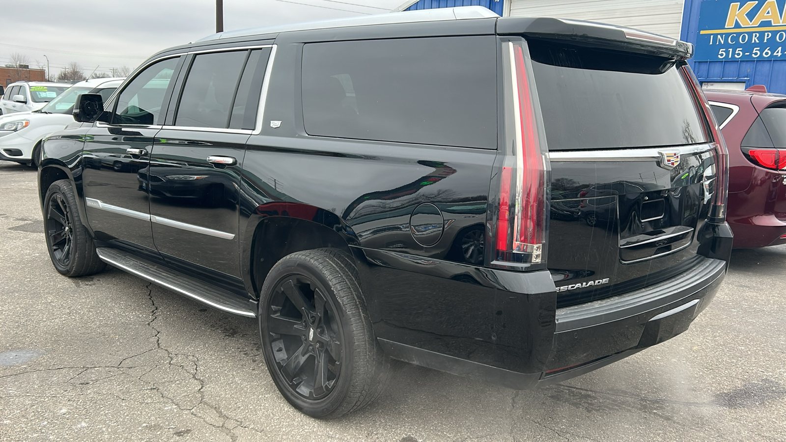 2019 Cadillac Escalade ESV ESV LUXURY 4WD 8