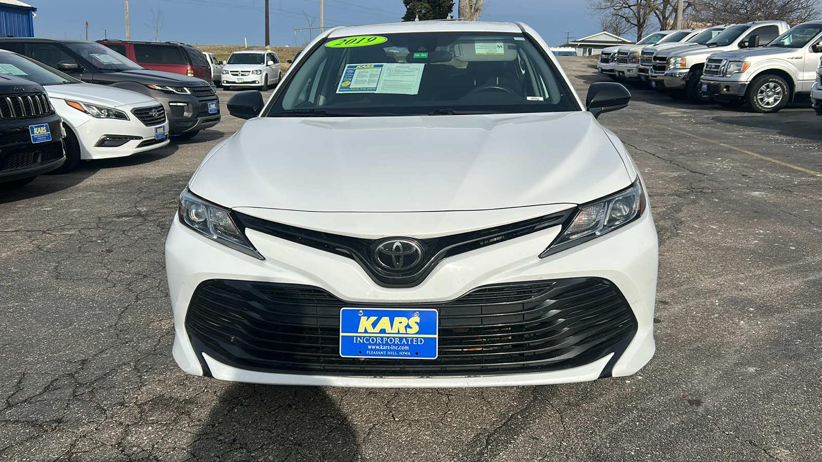 2019 Toyota Camry L 3