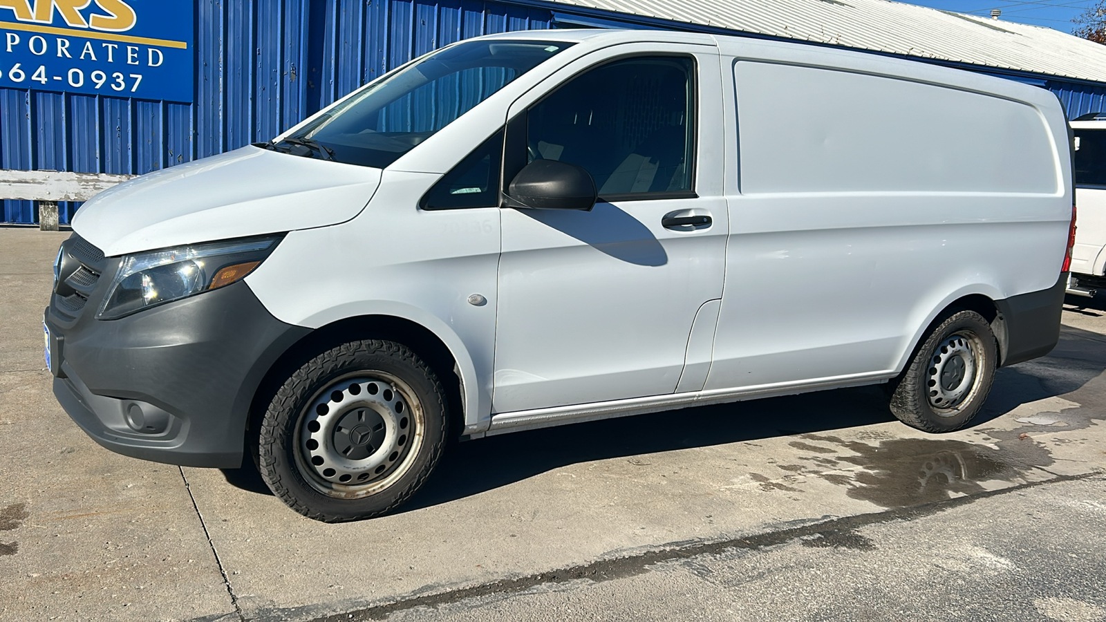 2020 Mercedes-Benz Metris Cargo Van  2