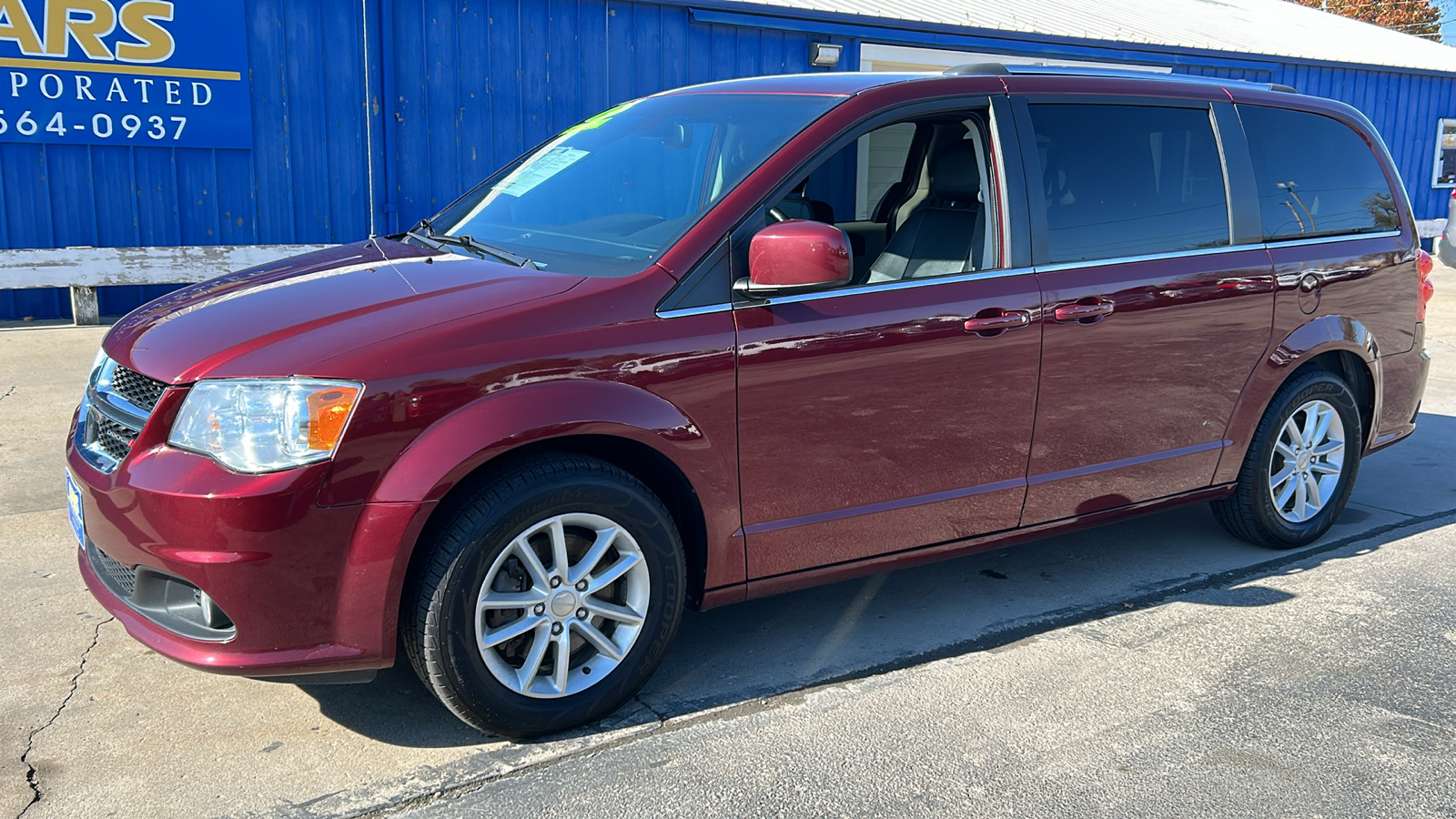 2020 Dodge Grand Caravan SXT 2