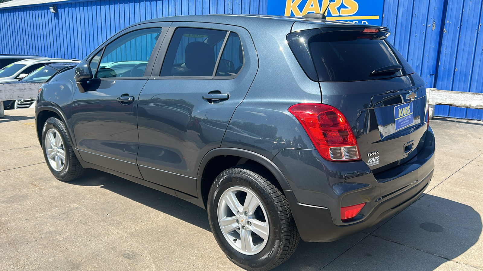 2021 Chevrolet Trax LS 8