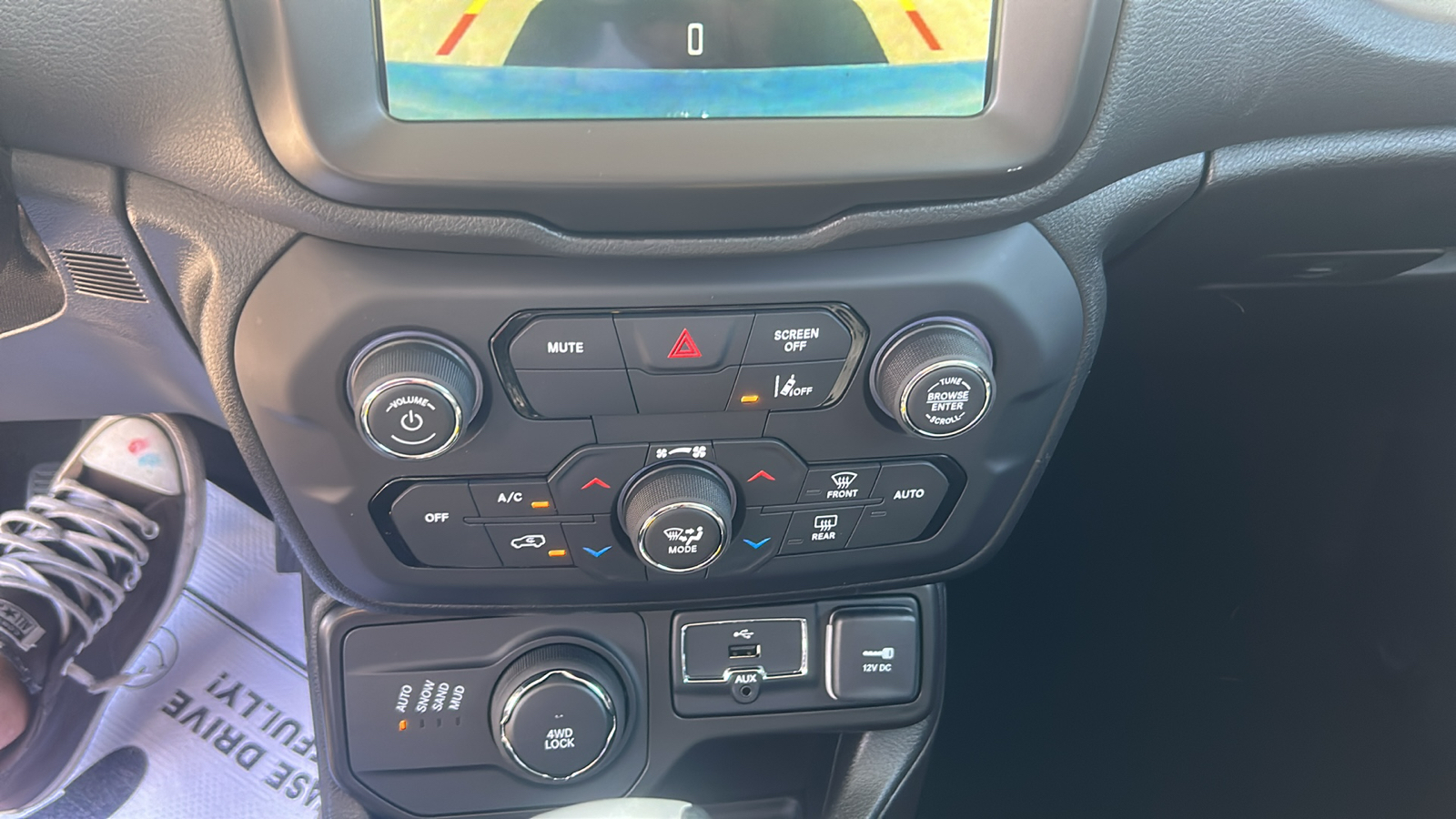 2021 Jeep Renegade LIMITED 29