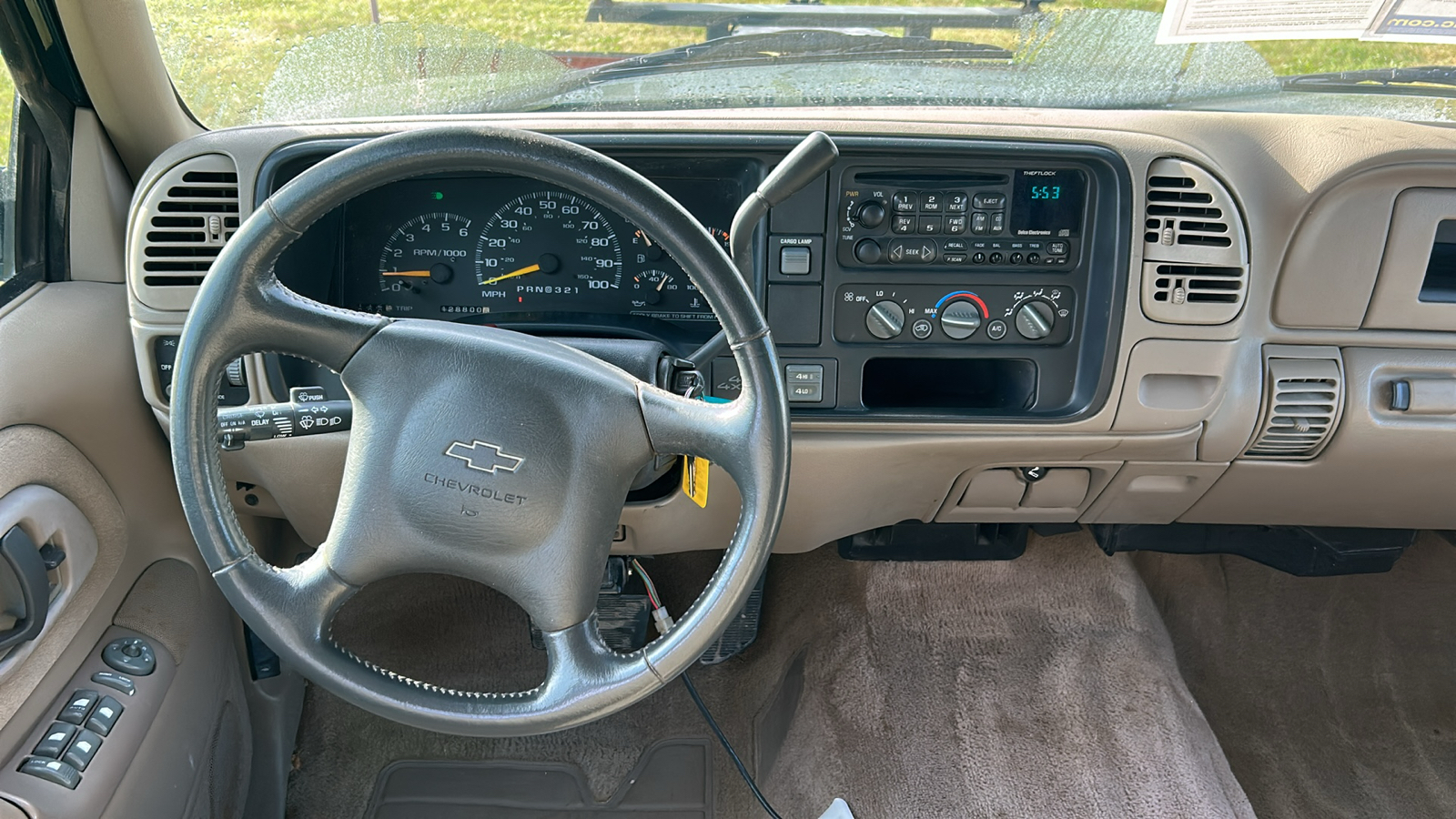 2000 Chevrolet C2500 2500 4WD 18