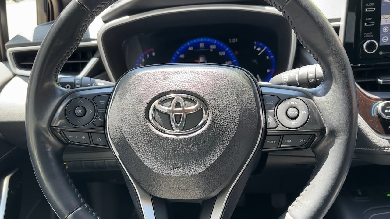 2019 Toyota Corolla Hatchback XSE 23