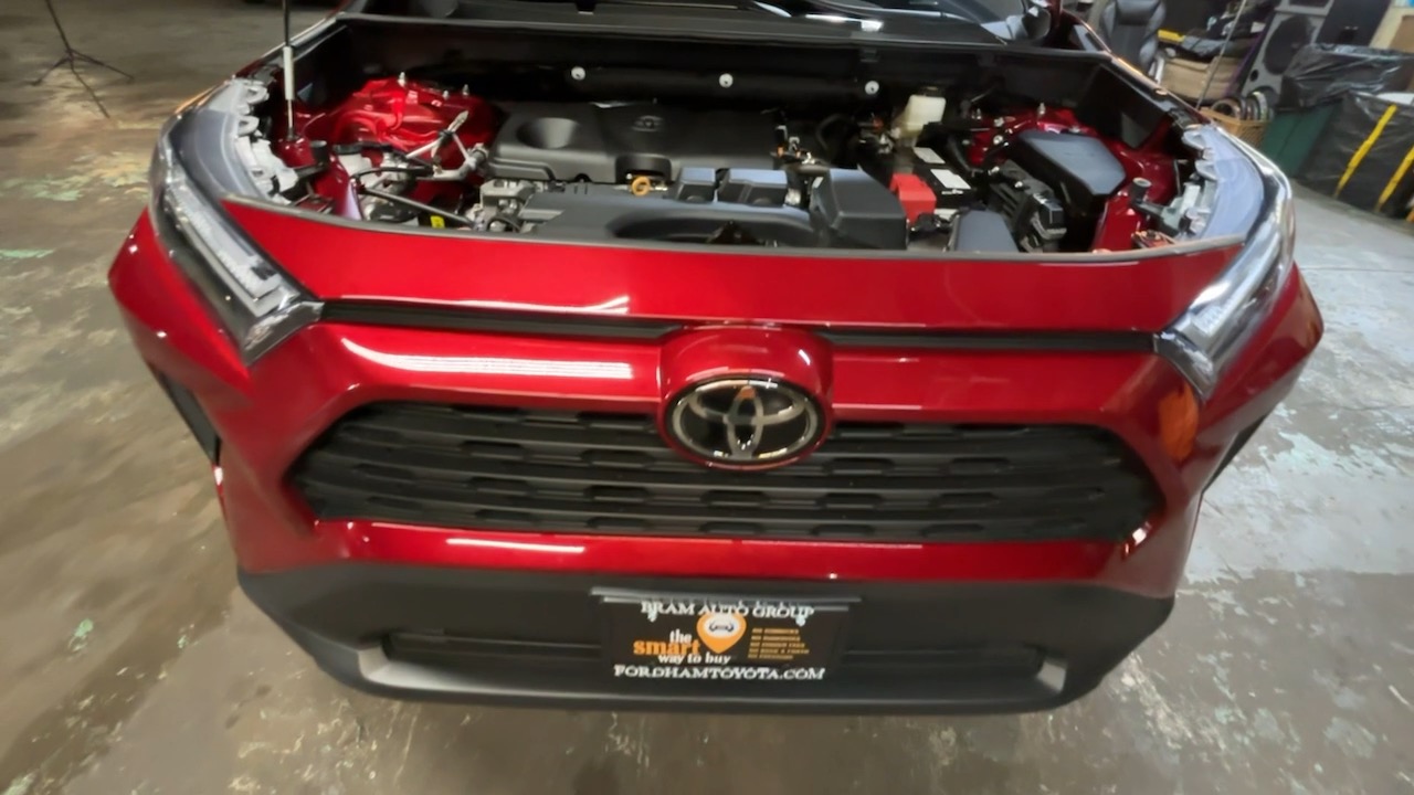 2023 Toyota RAV4 XLE 42
