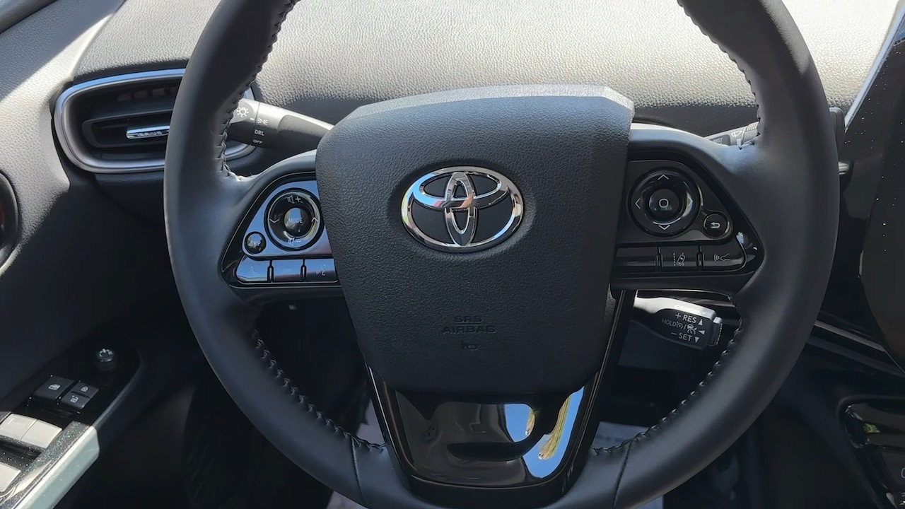2021 Toyota Prius Prime LE 31