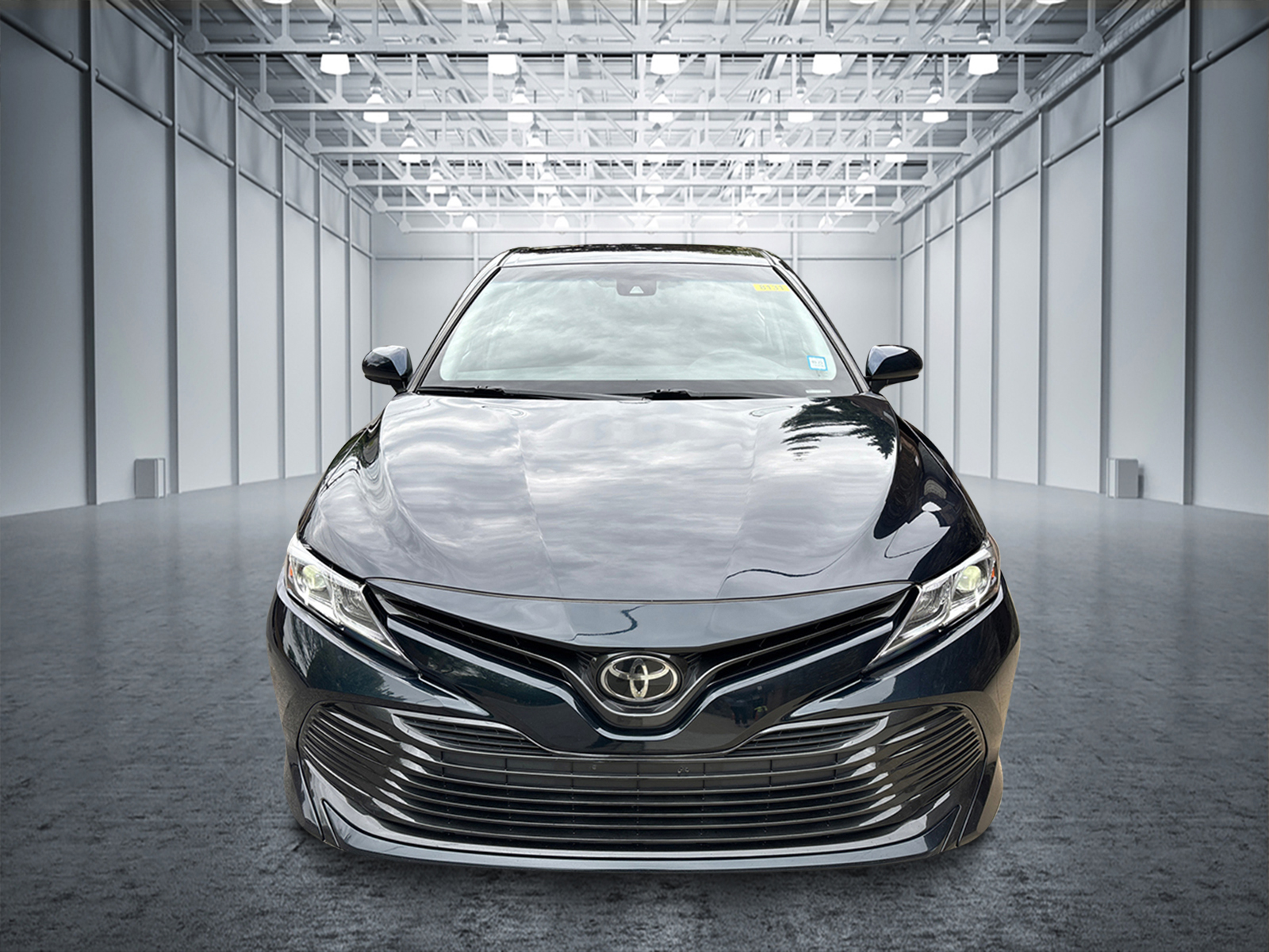 2018 Toyota Camry LE 2