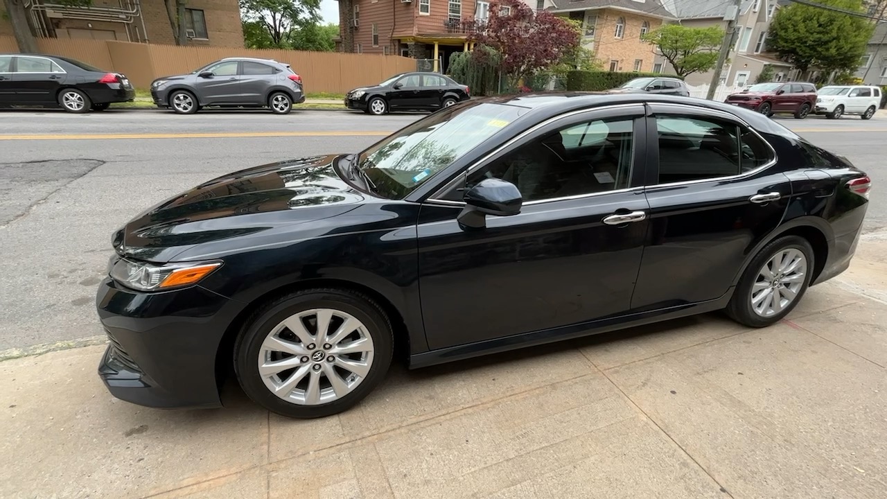 2018 Toyota Camry LE 9