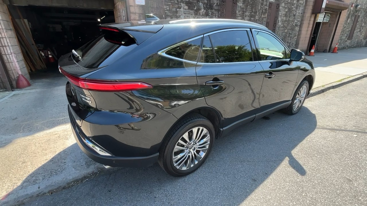 2021 Toyota Venza Limited 12