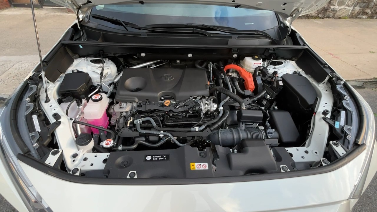 2022 Toyota RAV4 Hybrid XLE Premium 36