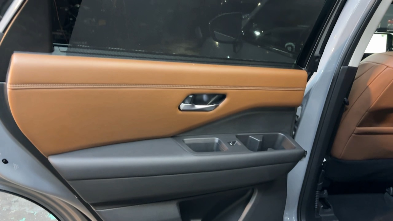 2022 Nissan Pathfinder Platinum 19
