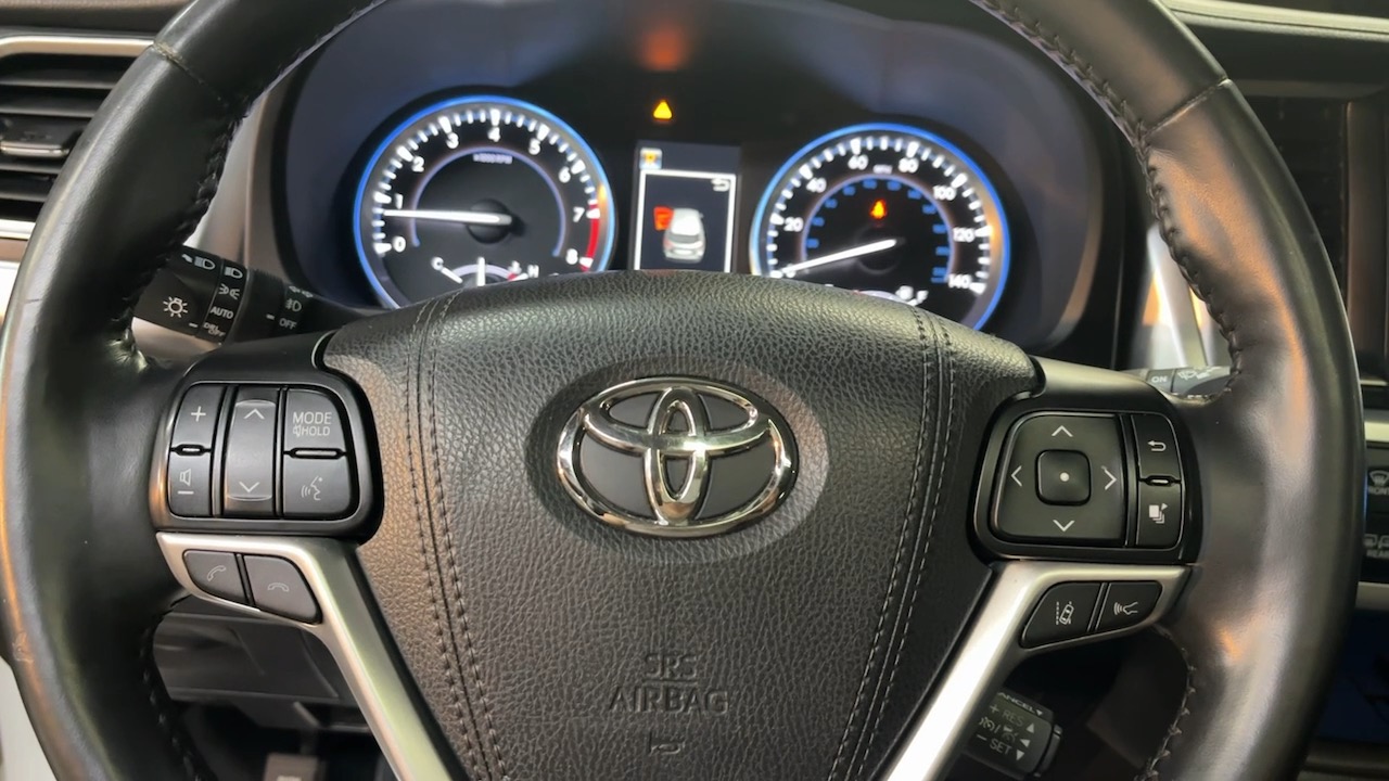 2017 Toyota Highlander Limited Platinum 37