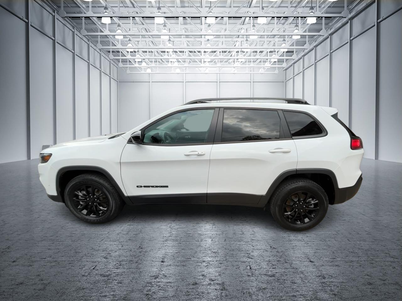 2023 Jeep Cherokee Altitude Lux 4